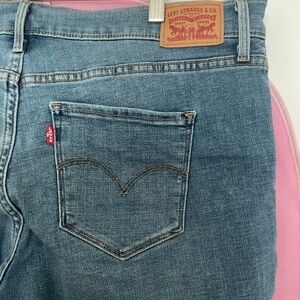 Levi's 314 shaping straight women’s jeans